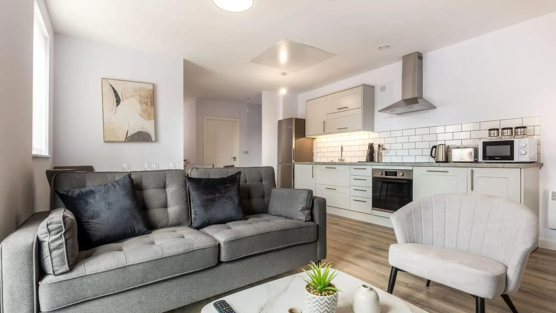 Contemporary 2 Bedroom Home In York